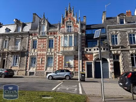 location local professionnel 55m² st nazaire 44600