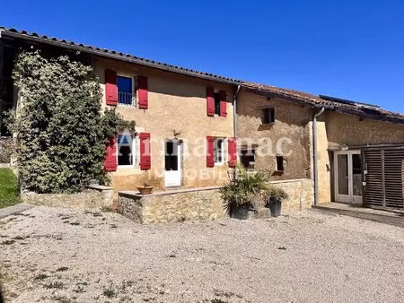 propriété rénovée avec piscine et dépendances