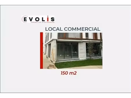 vente commerce 153 m²