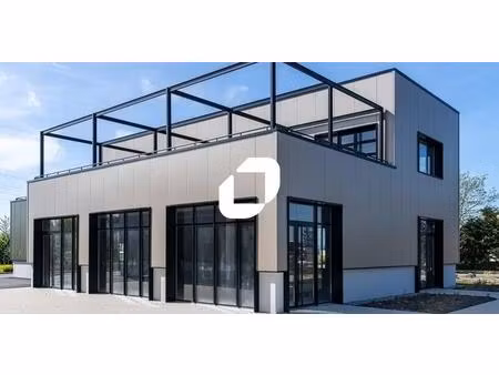 vente commerce 161 m² à 3 601 m²