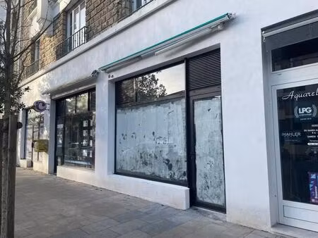 location commerce 40 m²