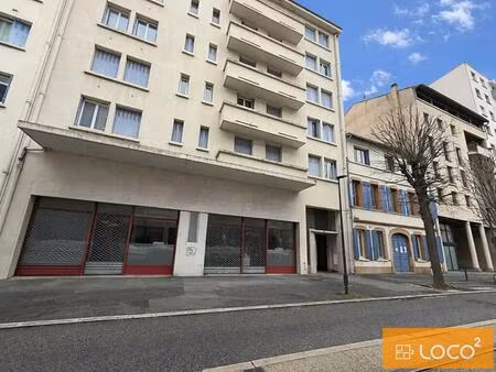 location commerce 570 m²