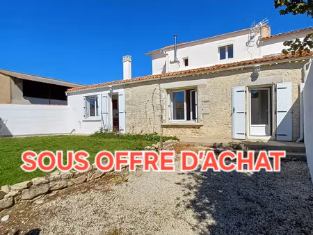 maison à angliers (17540)
