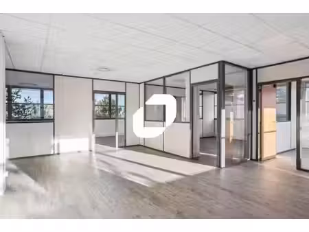 vente bureaux 163m² à 345m²