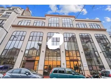 vente bureaux 196 m² à 620 m²