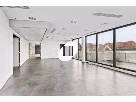vente bureaux 124 m² à 3 925 m²