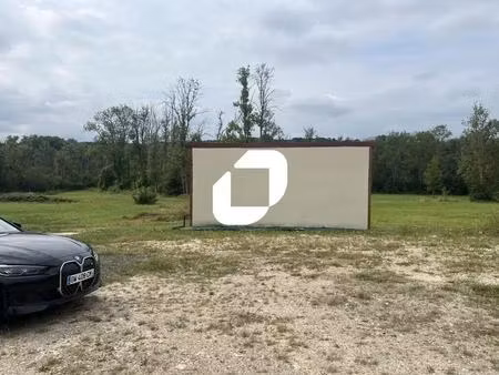 vente terrain 2 000 m² à 7 071 m²