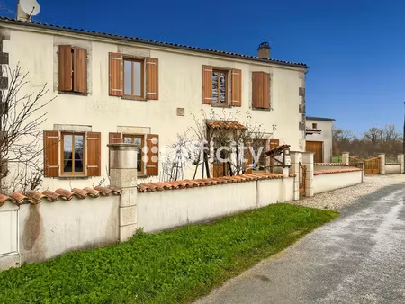 maison 9 pièces - 183 m²