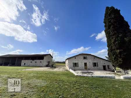 maison de caractère en pierre — 152 m² de douceur de vivre et lumière.