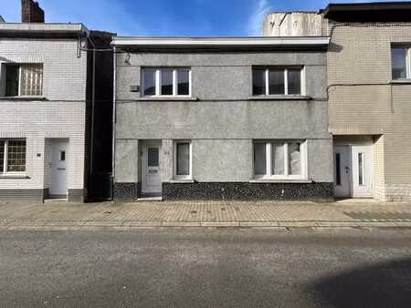 maison 3f - a renover completement - proche gare