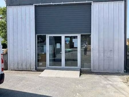 location bureaux et commerces aux herbiers (85500) : à louer / 129m² les herbiers