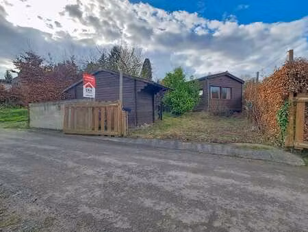 petit chalet 1 chambre - terrain 200 m²