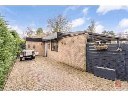 gelijkvloerse vakantiewoning met een woonoppervlakte van ...