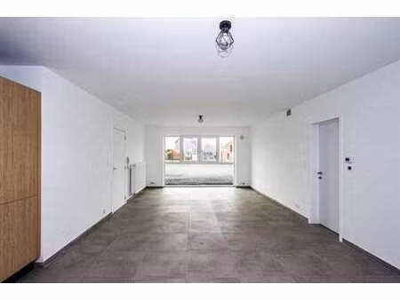 appartement neuf 2 chambres au rdc avec parking!