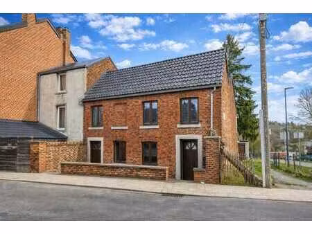 maison à rénover avec jardin et garage