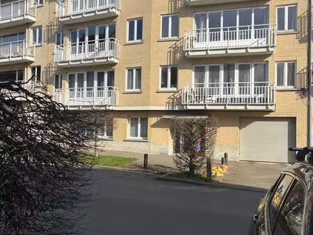 appartement 4 ch. forest  avenue mozart