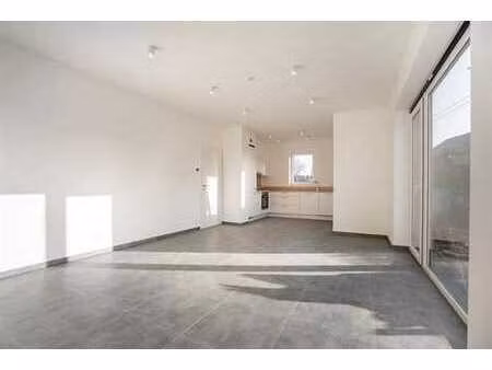 appartement 1chambre avec terrasse et emplacement de parking