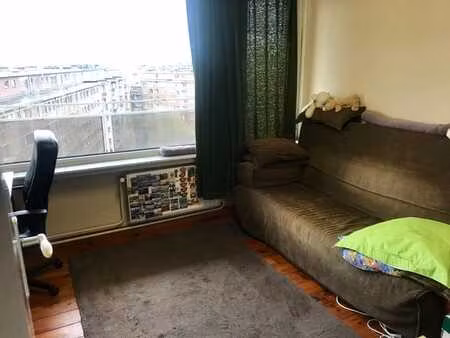 appartement 2 chambres evere  lumieux et spacieux