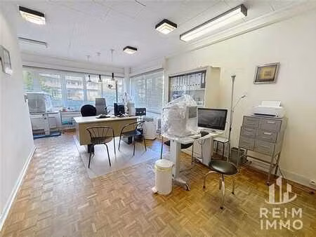 bureaux  actuellement centre médical