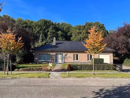 laagbouw villa van ca 230 m2 met 3 slaapkamers nabij het ...
