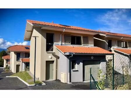 location maison  87.1 m² t-4 à messery  1 950 €