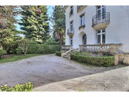 vente immeuble 308 m² pau (64000)