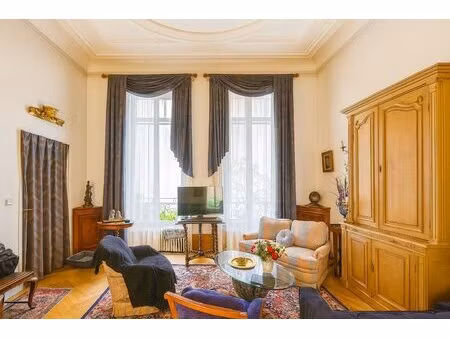 enghien-les-bains-: f3 de standing en hôtel particulier 84.7 m2