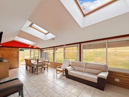 charmante maison familiale de 5 pièces avec jardin et garage  au coeur du mans