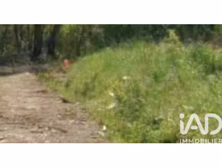 vente terrain à bâtir 705 m²