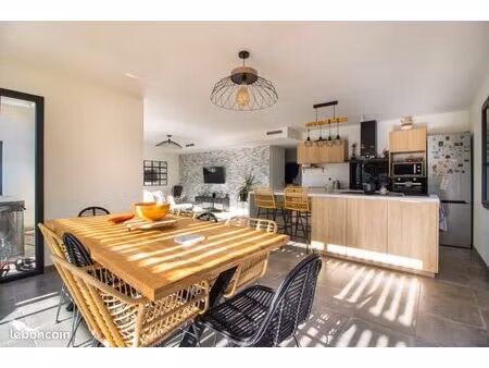 maison 5 pièces 130 m²