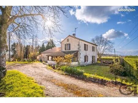 maison 4 pièces 132 m²