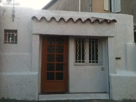 studio 21 m2 meublé mazargues centre