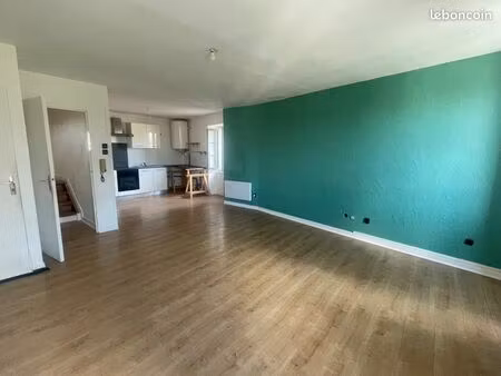 a louer appartement dans le centre de beaumont les valence