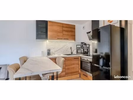 t2 meublé neuf avec balcon au centre de thonon-les-bains équipé d'internet