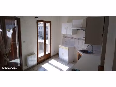 grand studio 45m² avec terrasse