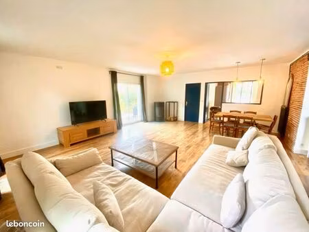 grande maison meublée avec jardin cherche locataires jeunes actifs / étudiants