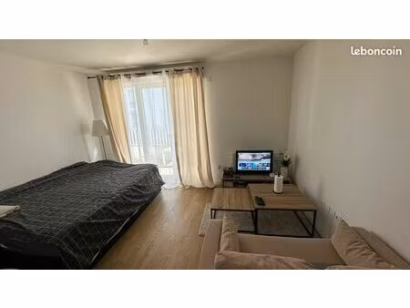 à louer – studio t1 27 m² avec terrasse – rueil-malmaison (92500) – quartier buzenval