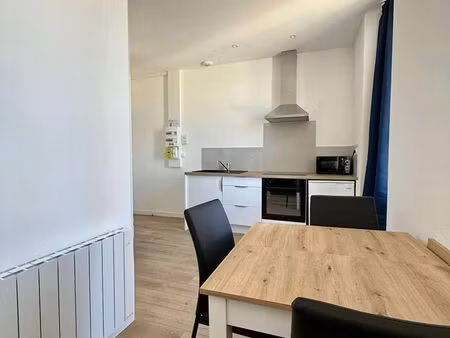 t1 neuf meublé hyper-centre chateaubriant 28m2