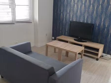 loue t1 bis près place de la brèche