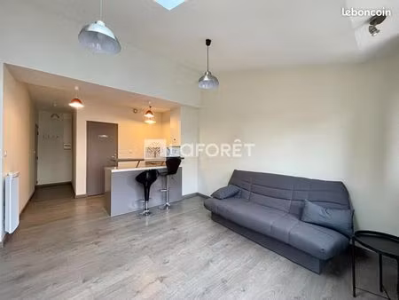 studio 1 pièce 27 m²