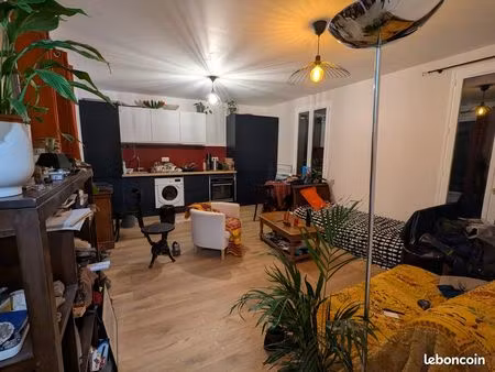 appart 44m² kremlin-bicetre metro 14 et 7; 1200  mars 2026