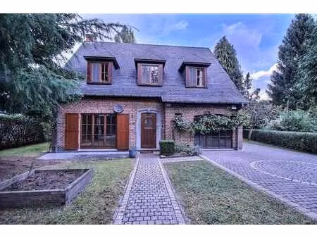 superbe villa dans quartier st john's