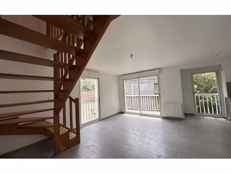 location appartement  73.81 m² t-4 à arcachon  1 690 €
