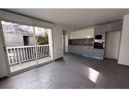 location appartement  73.81 m² t-4 à arcachon  1 840 €