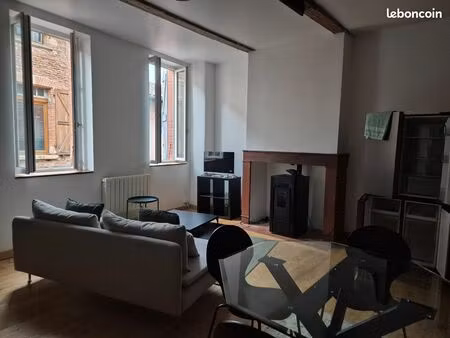 t3 lumineux centre village