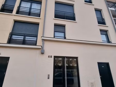 place de parking brou/chantereine