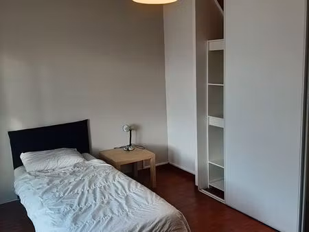 chambre individuelle meublée
