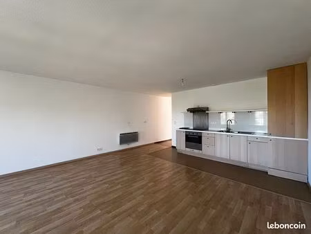 appartement 2 pièces 65 m²