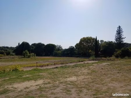 terrain 318 m² aubais