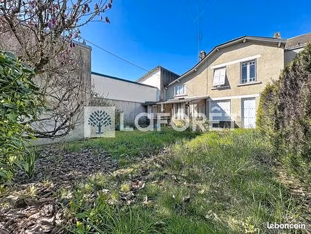 maison 8 pièces 142 m²